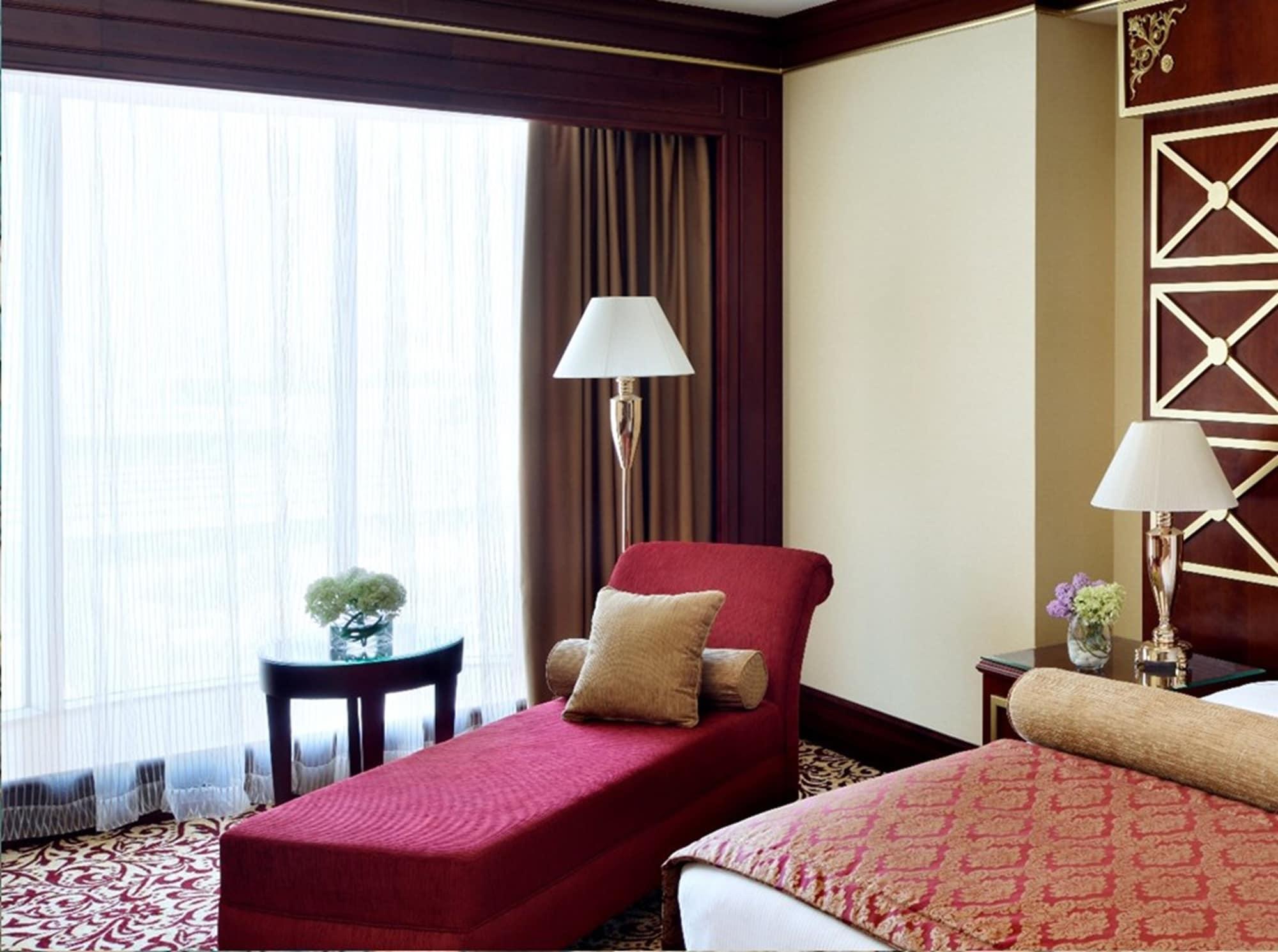 Moevenpick Hotel City Star Jeddah Ngoại thất bức ảnh A room at the hotel