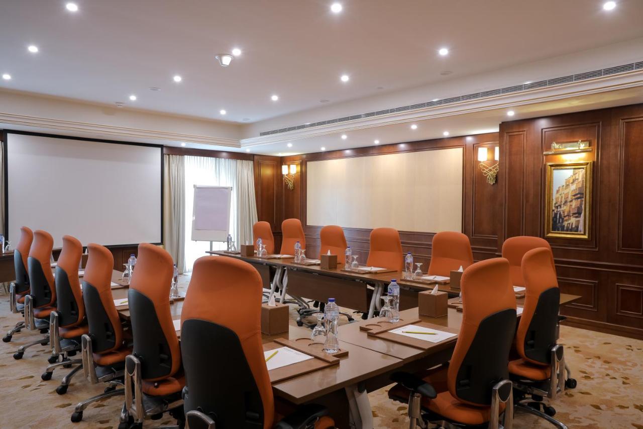 Moevenpick Hotel City Star Jeddah Ngoại thất bức ảnh Meeting room