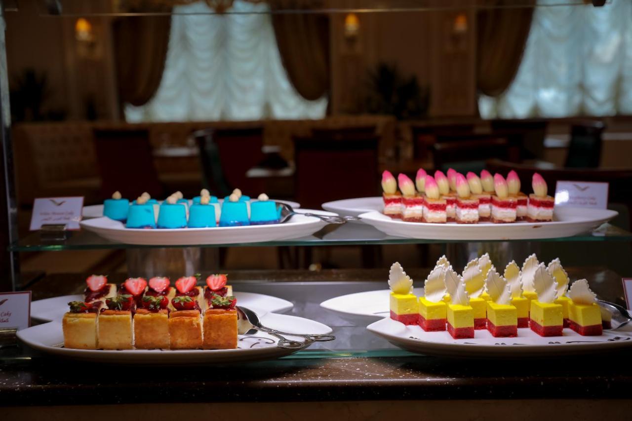 Moevenpick Hotel City Star Jeddah Ngoại thất bức ảnh Desserts