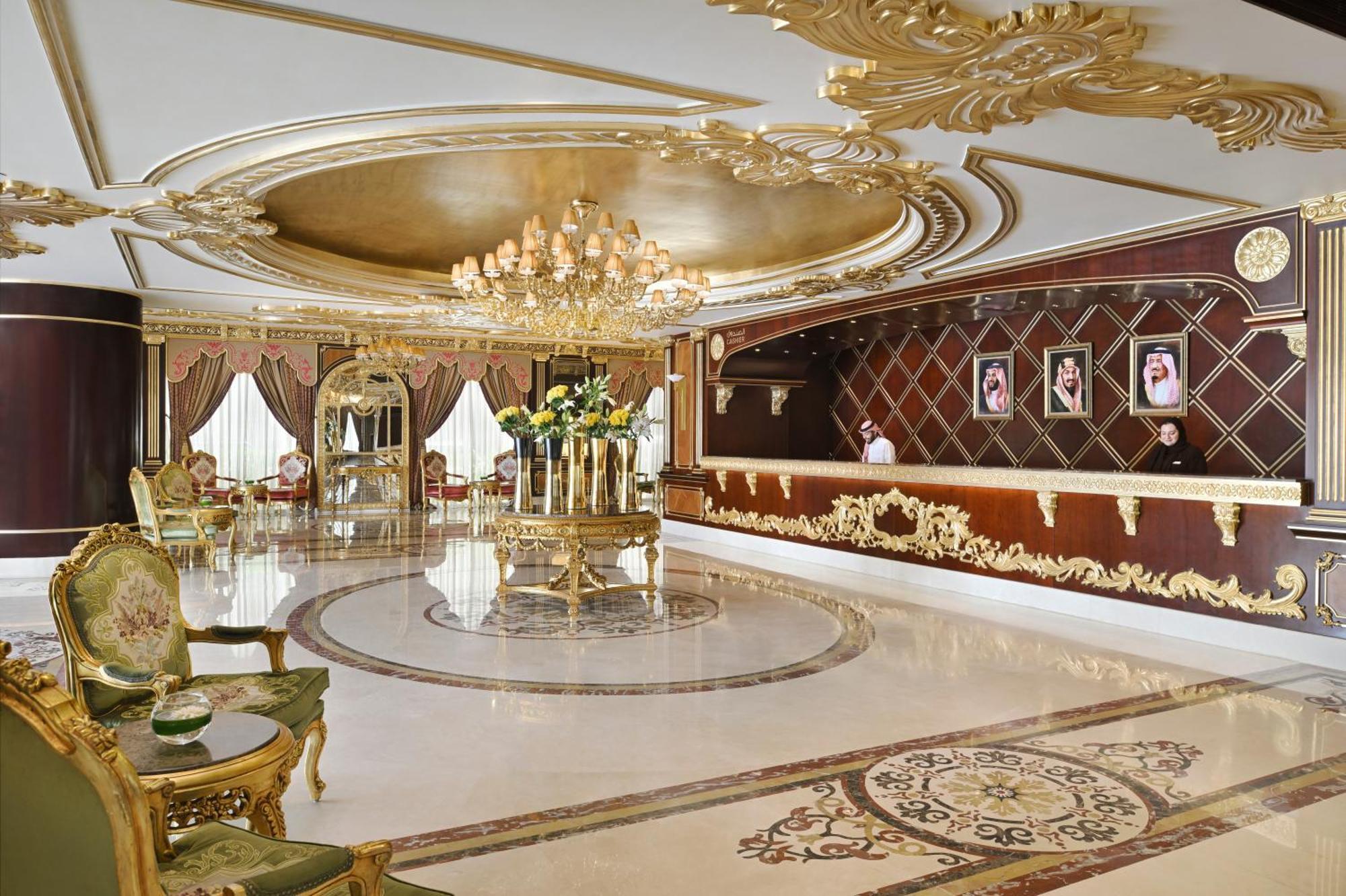 Moevenpick Hotel City Star Jeddah Ngoại thất bức ảnh The lobby of the hotel