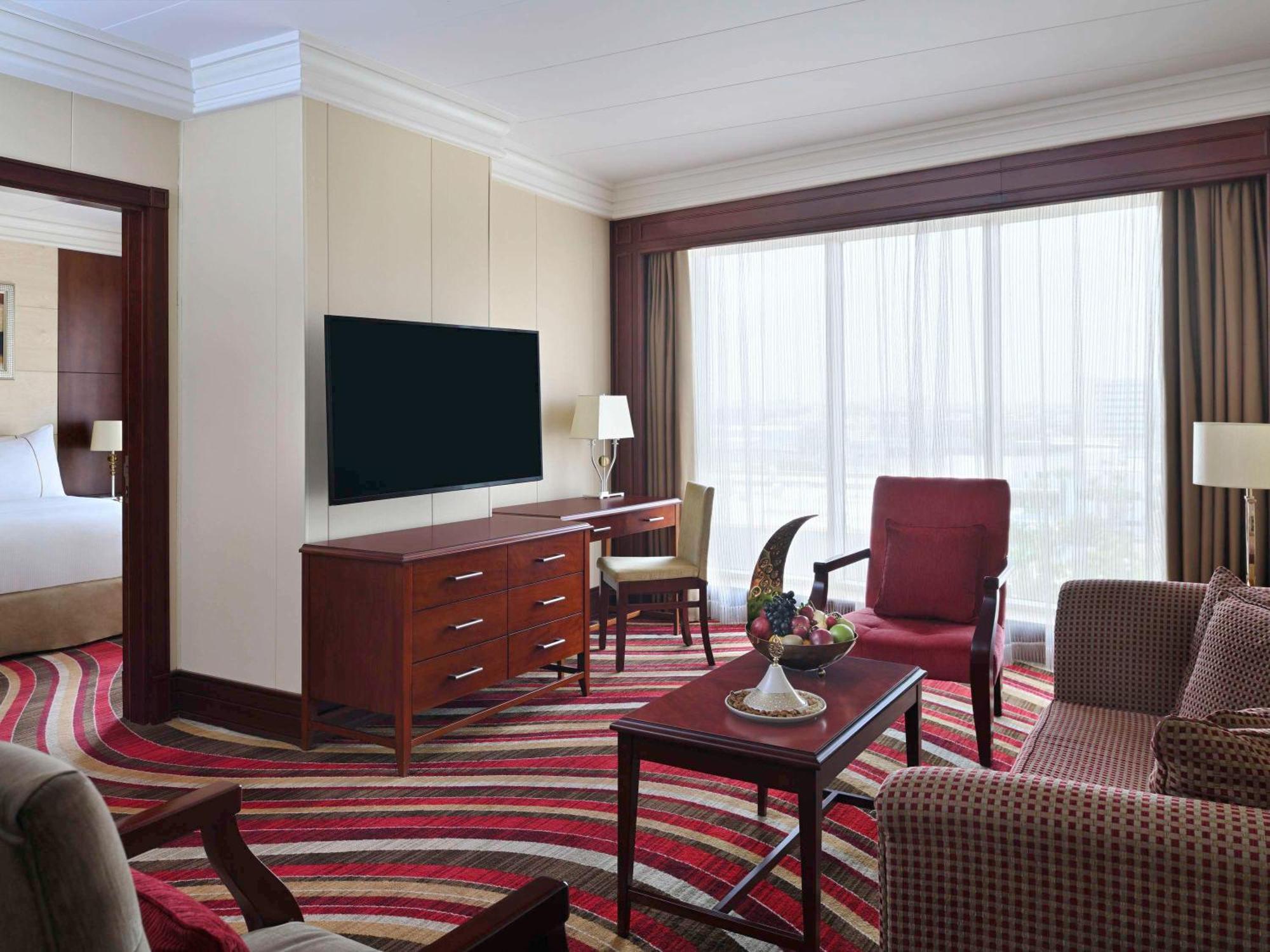 Moevenpick Hotel City Star Jeddah Ngoại thất bức ảnh A suite at the hotel