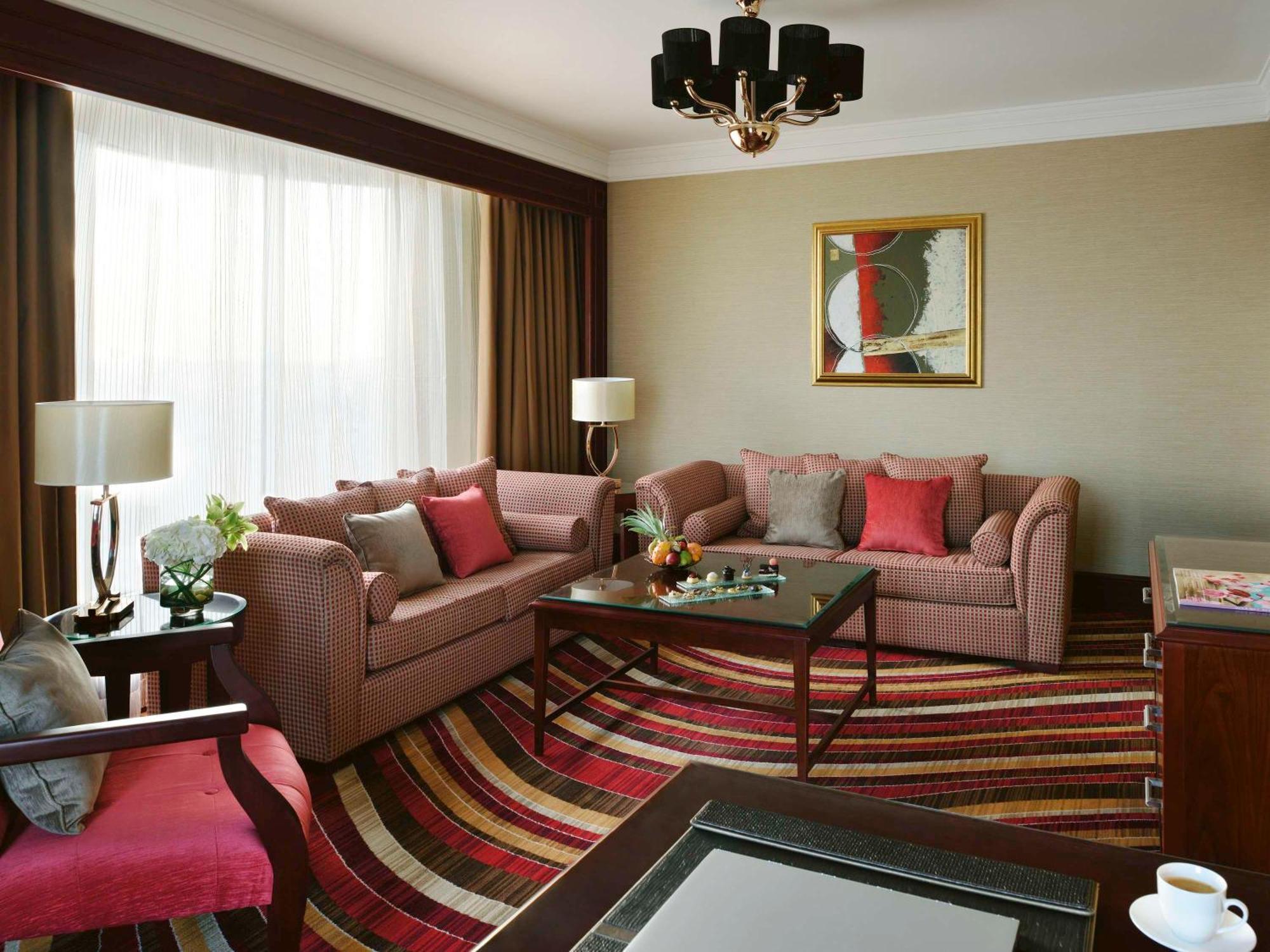 Moevenpick Hotel City Star Jeddah Ngoại thất bức ảnh A living room